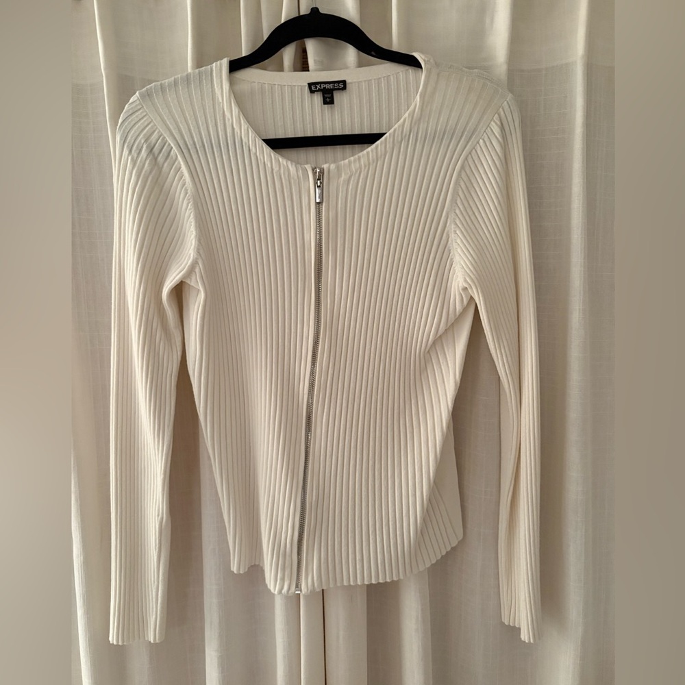 ✨5/$15✨ Express Cream Ribbed Bodysuit with Zip Front